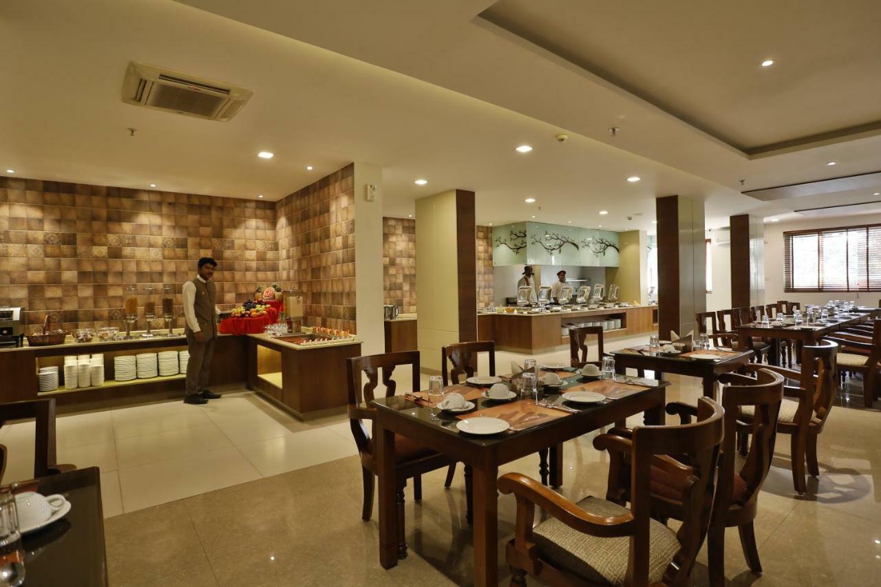 สเตอร์ลิง เทกกาดี Hotel เทกคาดี ภายนอก รูปภาพ