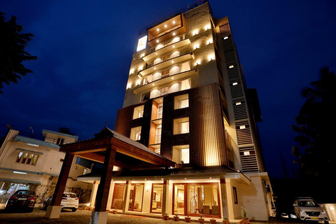 สเตอร์ลิง เทกกาดี Hotel เทกคาดี ภายนอก รูปภาพ