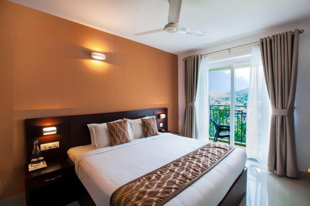สเตอร์ลิง เทกกาดี Hotel เทกคาดี ภายนอก รูปภาพ