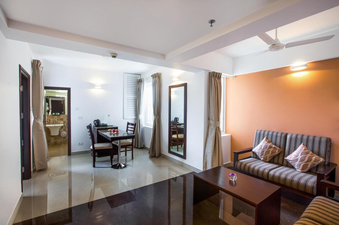 สเตอร์ลิง เทกกาดี Hotel เทกคาดี ภายนอก รูปภาพ