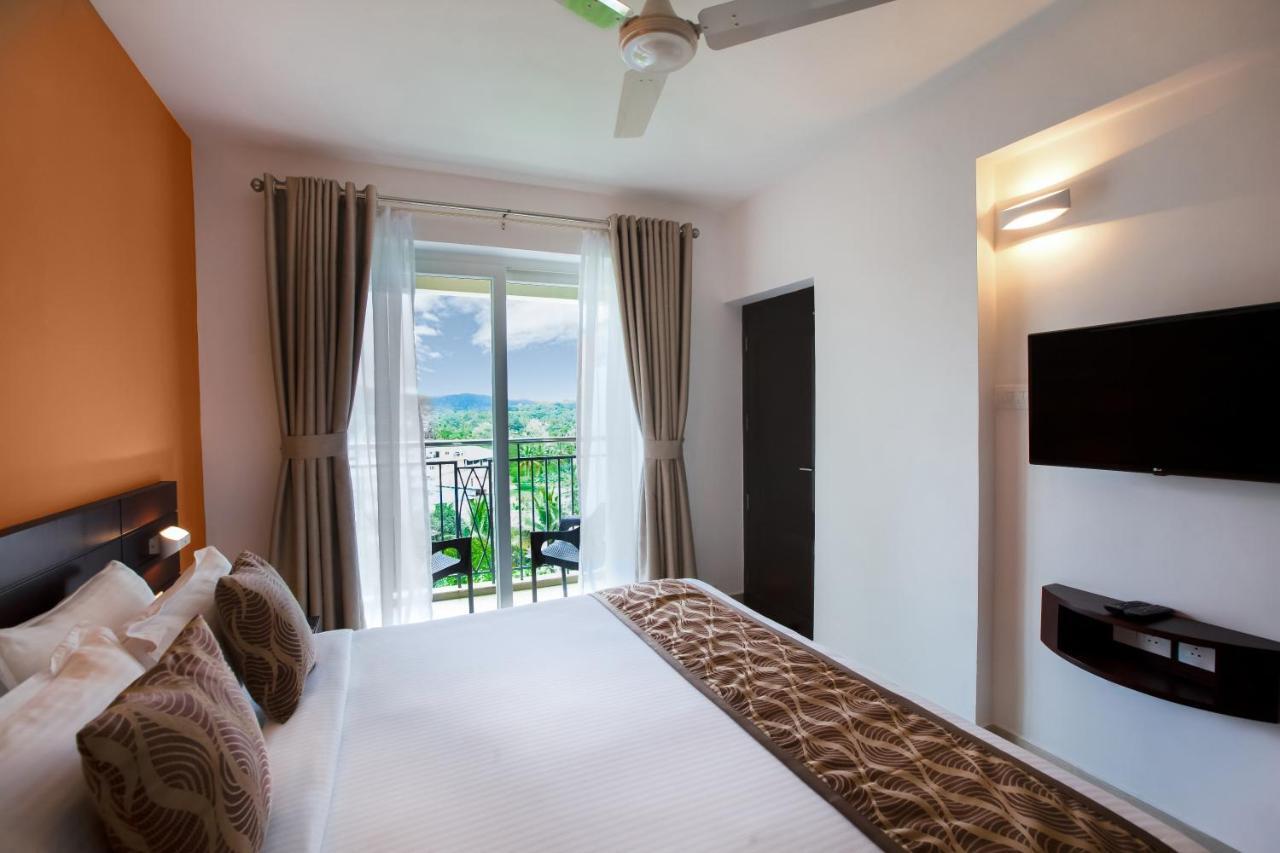 สเตอร์ลิง เทกกาดี Hotel เทกคาดี ภายนอก รูปภาพ
